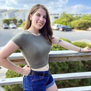 Meet your Posher, Tavia